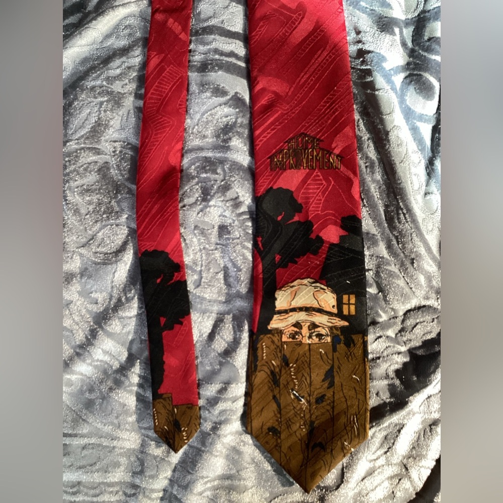 Vintage Home Improvement Wilson Tie View 3